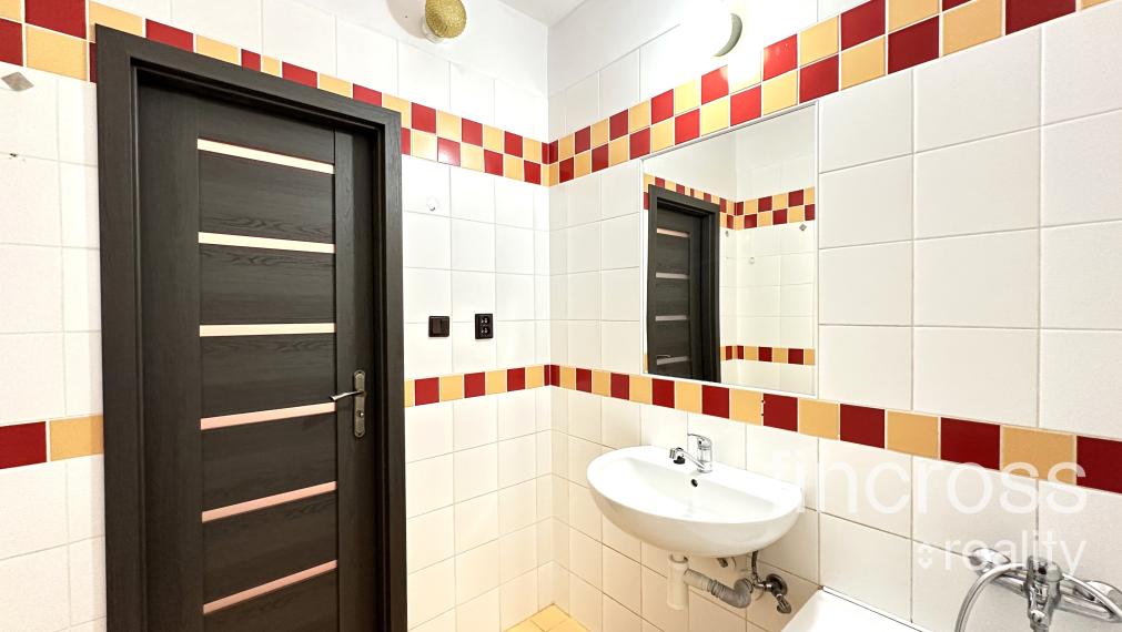 **Na predaj: 3-izbový byt v Považskej Bystrici – Skvelá lokalita a výhľad!**