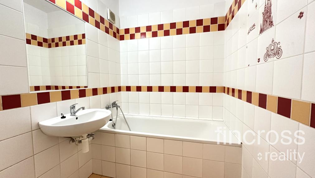 **Na predaj: 3-izbový byt v Považskej Bystrici – Skvelá lokalita a výhľad!**