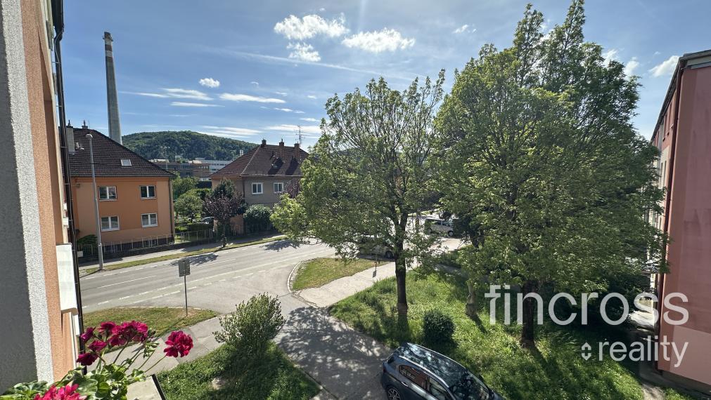 PREDANÝ ! 4-izbový byt na predaj v exkluzívnej lokalite Trenčína - Hodžova ulica