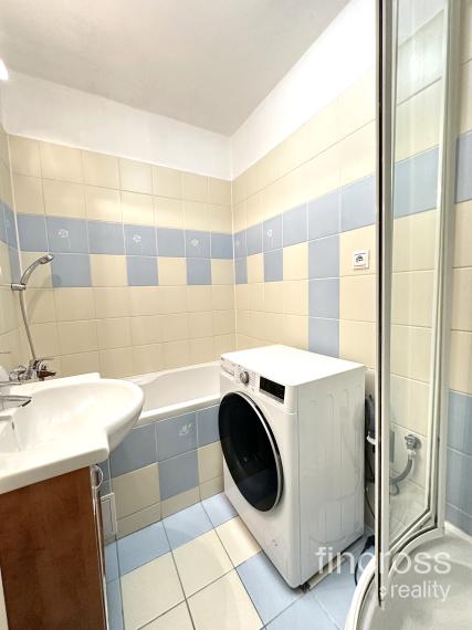 PREDANÝ ! 4-izbový byt na predaj v exkluzívnej lokalite Trenčína - Hodžova ulica