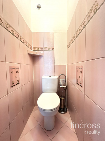 PREDANÝ ! 4-izbový byt na predaj v exkluzívnej lokalite Trenčína - Hodžova ulica