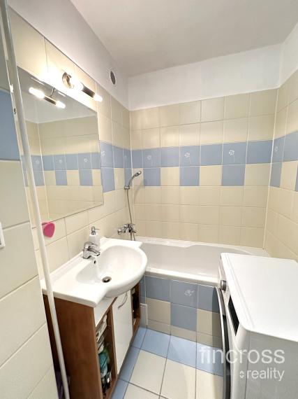 PREDANÝ ! 4-izbový byt na predaj v exkluzívnej lokalite Trenčína - Hodžova ulica