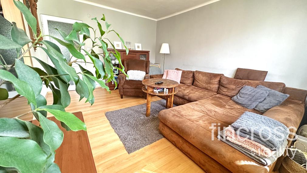 PREDANÝ - 4 izbový byt na predaj v exkluzívnej lokalite Trenčína - Hodžova ulica