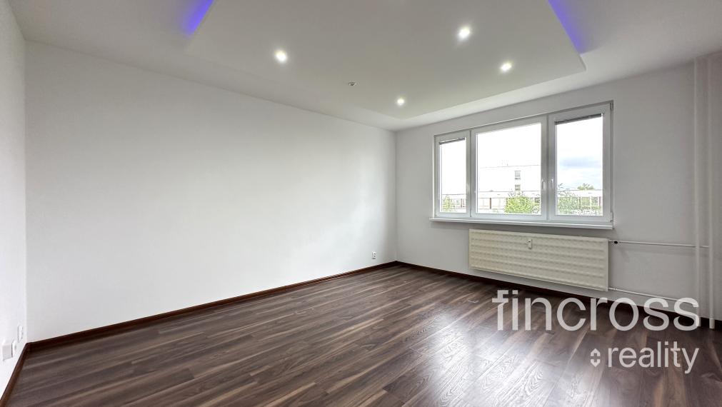 PREDANÝ - EXKLUZÍVNE - Slnečný a štýlový 3-izbový byt po kompletnej rekonštrukcii v Považskej Bystrici!