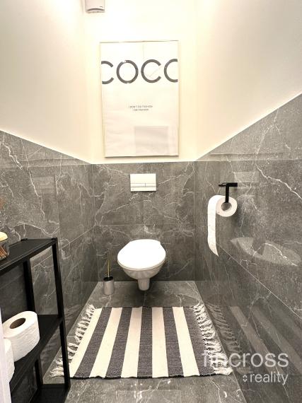 Kompletne vkusne zariadený 2-izbový byt s terasou 110 m² - ihneď k dispozícii!