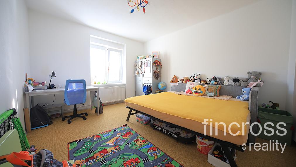 REZERVOVANÝ - Výnimočný 3-izbový byt po rekonštrukcii v top lokalite Trenčína – Ulica 28. októbra