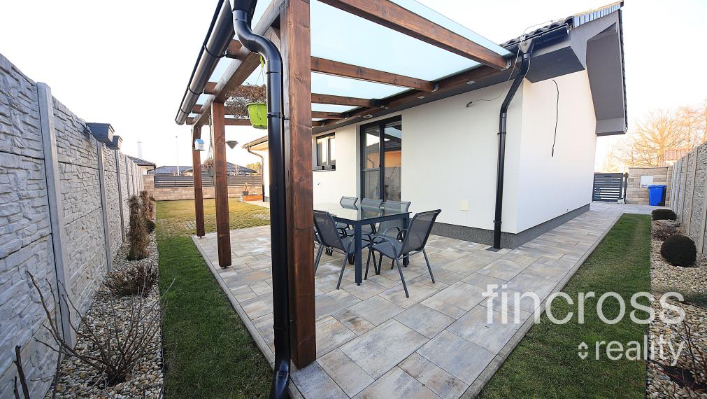 REZERVOVANÝ ! VYSNÍVANÝ DOMOV PRE VAŠU RODINU – MODERNÁ NOVOSTAVBA V KLOBUŠICIACH!