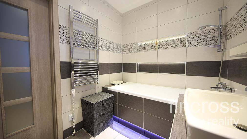 PREDANÝ - Exkluzívna ponuka! Priestranný 3-izbový byt v Trenčíne – Sihoť, ulica Sibírska