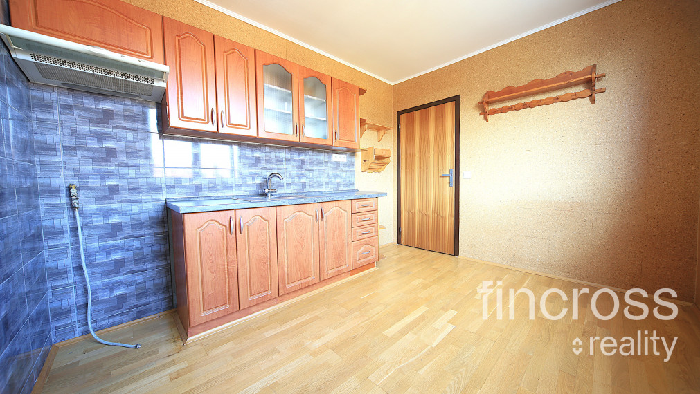 PREDANÝ - Exkluzívna ponuka! Priestranný 3-izbový byt v Trenčíne – Sihoť, ulica Sibírska