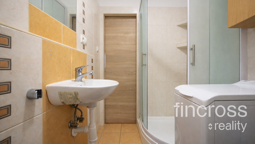 Byt s panoramatickým výhľadom – Trenčín Juh, Západná ulica (11/11)